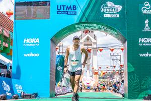 BIB: 402
                            <button type="button" onclick="openModal(21760521)" class="btn btn-primary btn-sm float-right btn-popup" data-toggle="modal" data-target=".modal-high-quality">
                        <i class="fas fa-shopping-cart"></i> Add to Cart
                    </button>
                                            <button type="button" onclick="isThisMe(21760521, true)" class="btn btn-success btn-sm float-right btn-popup btn-isme hidden" data-toggle="tooltip" data-placement="bottom" title="นี่คือรูปของคุณใช่ไหม คลิกที่นี่เพื่อเอาเข้าอัลบั้ม">
                        <i class="fas fa-plus"></i> Add to album
                    </button>
                    <button type="button" onclick="isThisMe(21760521, false)" class="btn btn-warning btn-sm float-right btn-popup btn-isnotme hidden">
                        <i class="fas fa-ban"></i> Remove from album
                    </button>